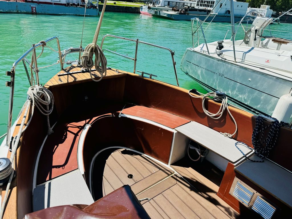 Viksund 27 2 Hajóbérlés Siófok