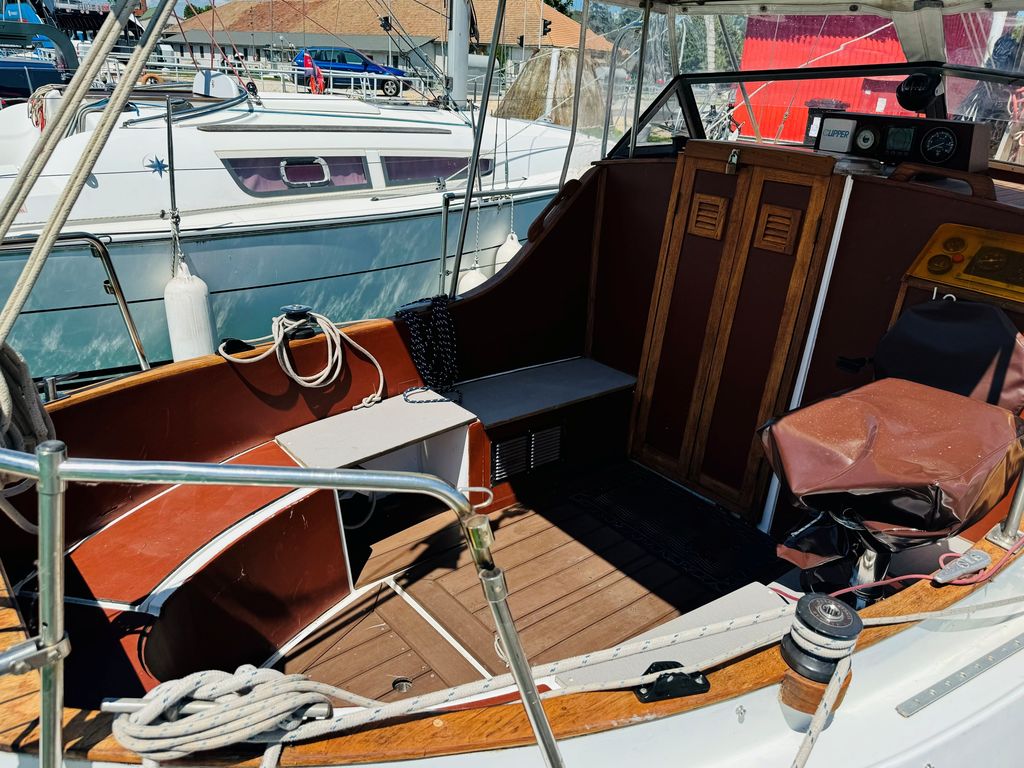 Viksund 27 3 Hajóbérlés Siófok